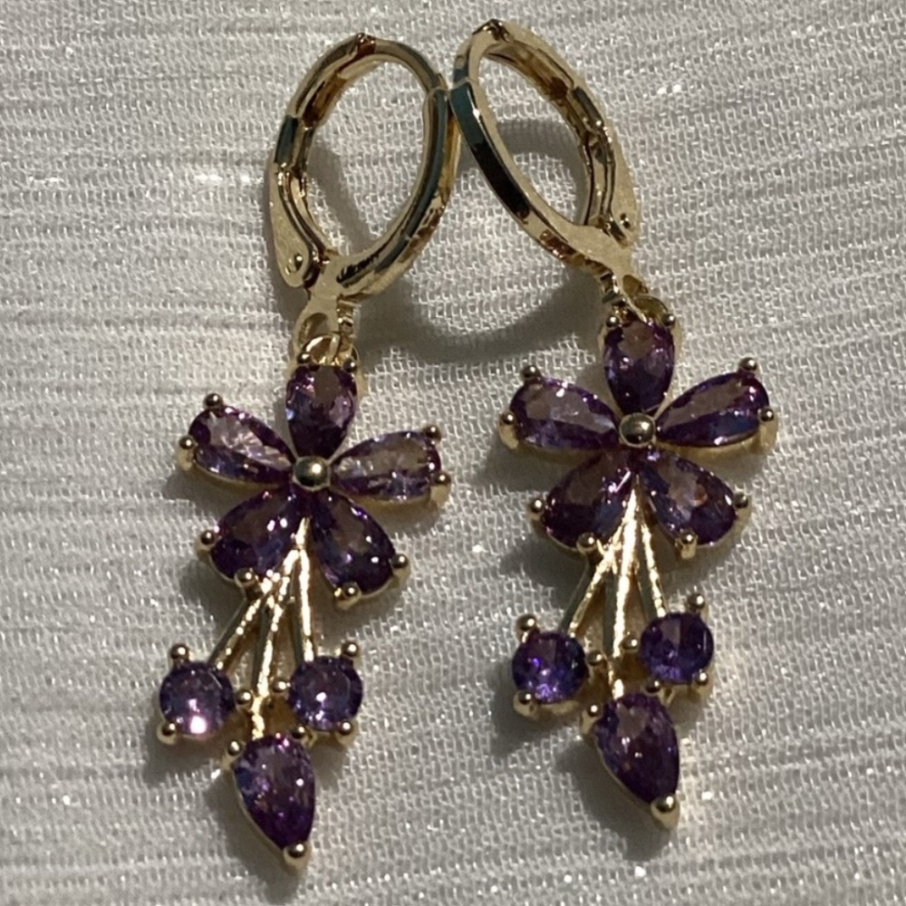 🌸10k Gold Flower Drop Simulated Purple Amethyst Dangle Earrings